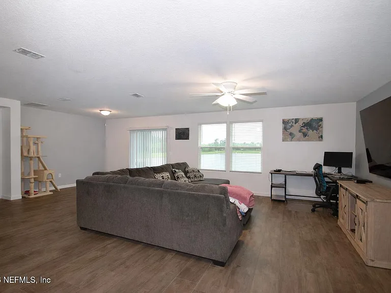 3554 Shiner Dr — Photo 8