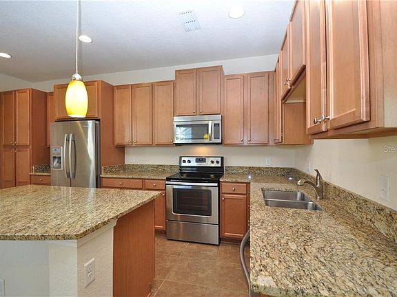 4th image of 10010 Eagle Creek Center Blvd
