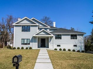 23 Stonehouse Rd, Scarsdale, NY 10583