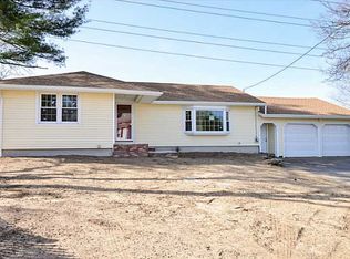10 Heath Ct, East Providence, RI 02914