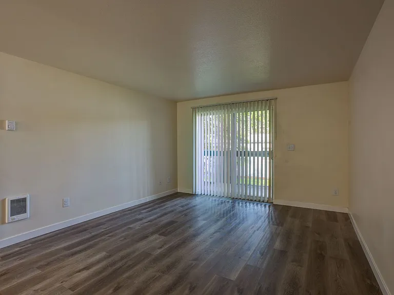 Cascade Village Estacada — Photo 11