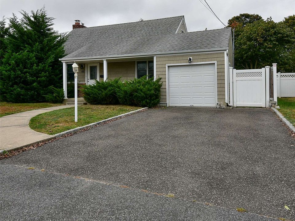 60 Deer Lake Drive, North Babylon, NY 11703 Zillow