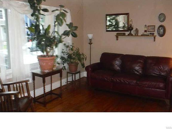 3rd image of 102 Geary St