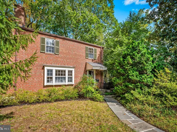2224 Crest Rd, Baltimore, MD 21209