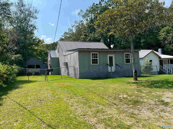 215 Nunnally Ave, Gadsden, AL 35903