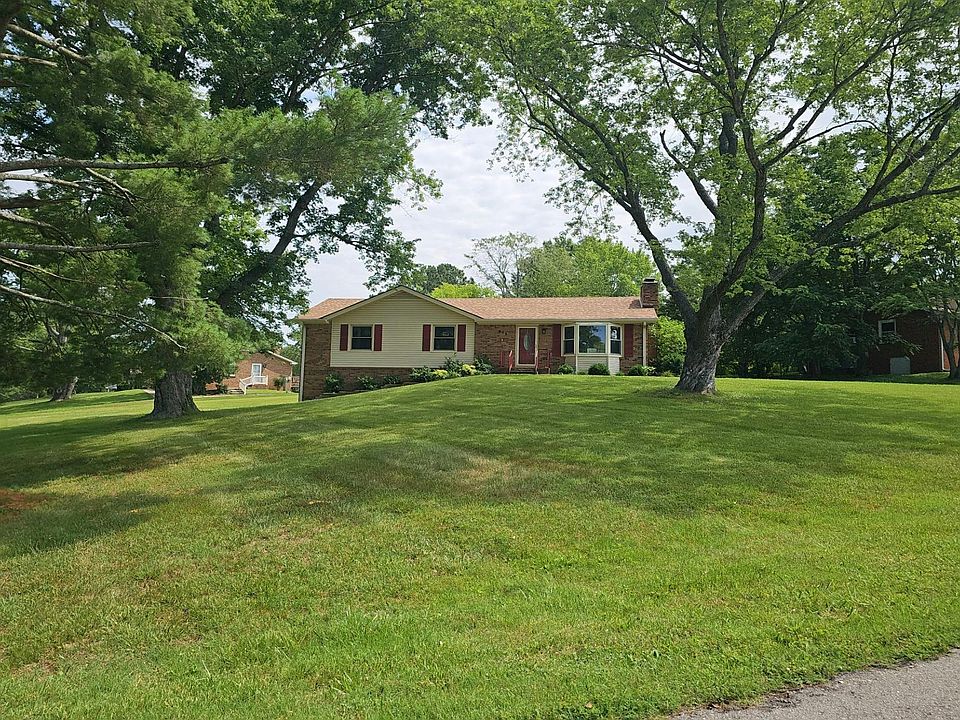 1st image of 809 Laurel Dr