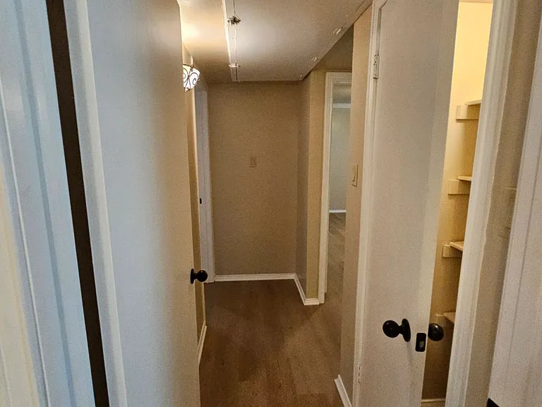 6033 Sandhurst Ln #D — Photo 27