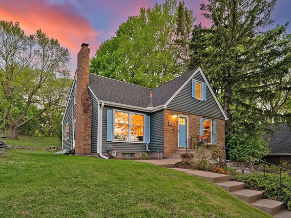 1890 Yorkshire Ave, Saint Paul, MN 55116