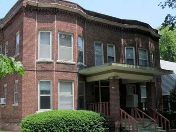616HE, 616 W Healey St #463a0cfb8, Champaign, IL 61820