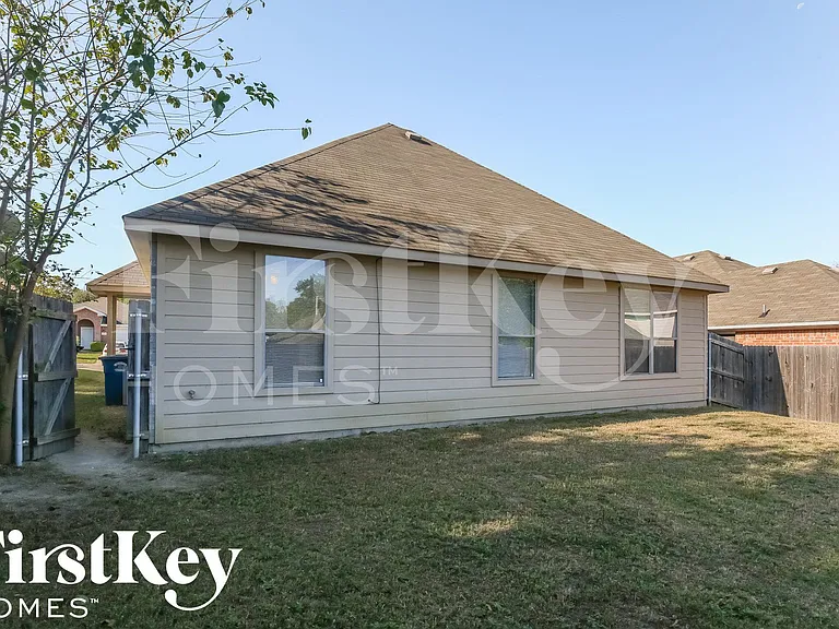 1415 Sax Leigh Dr — Photo 15