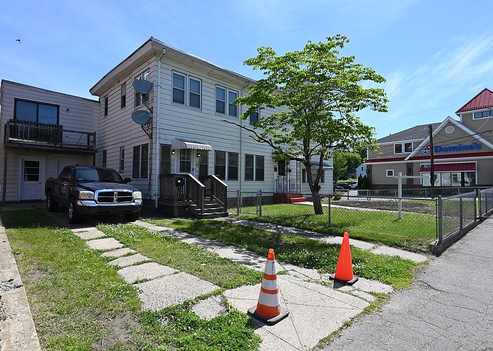 1st image of 89 Mammoth Rd