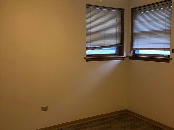 4th image of 2403 N 75th Ct APT A