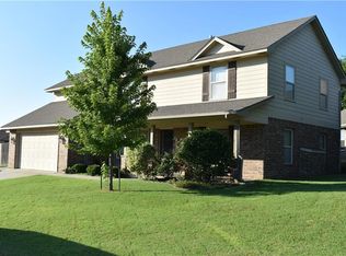 1066 Creekside Dr, Choctaw, OK 73020