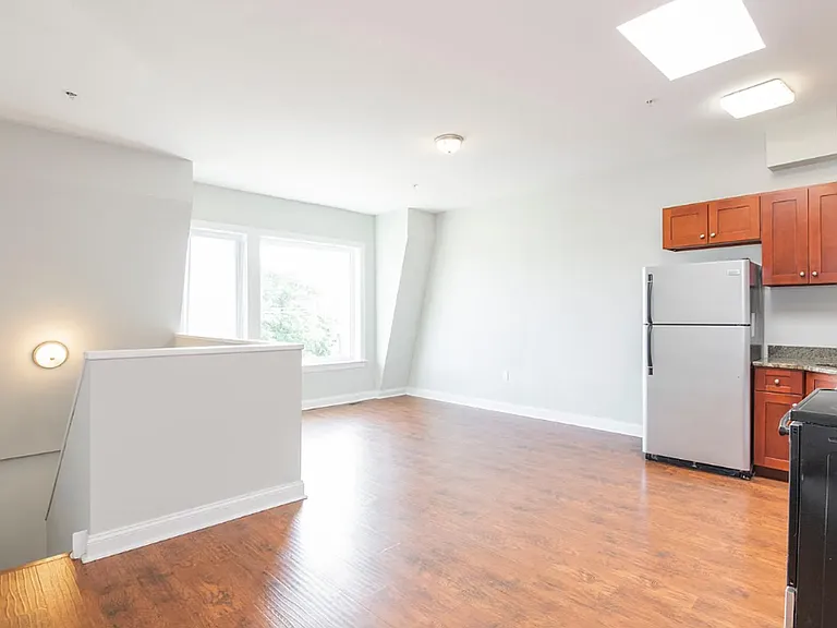 1707 Master Street — Photo 22