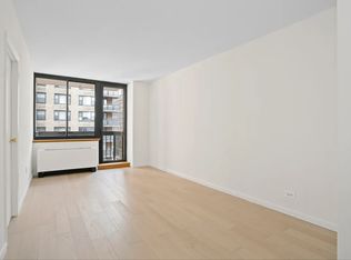 250 E 40th St APT 9D, New York, NY 10016