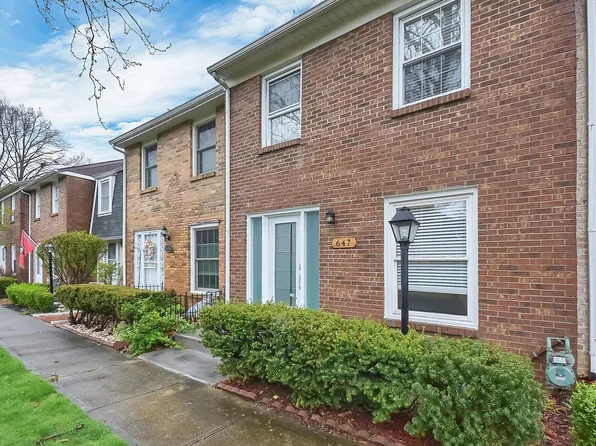 647 Dlyn St, Columbus, OH 43228