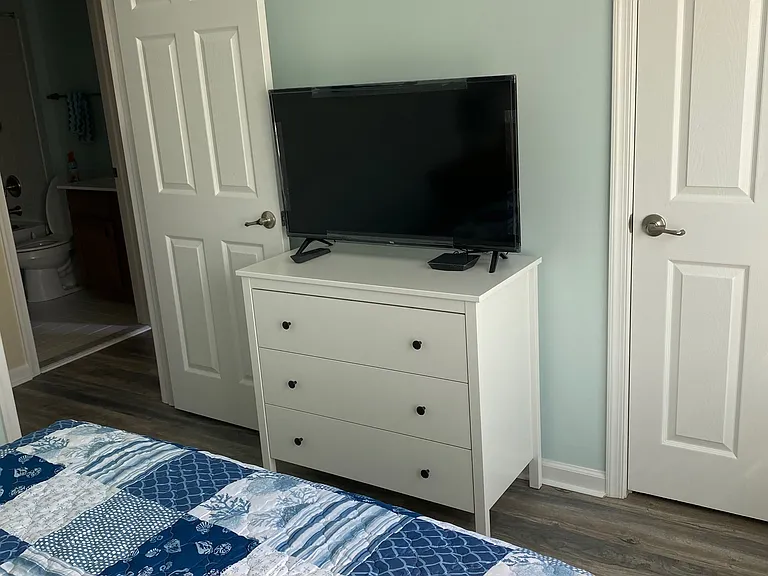 33121 Seashore Ln — Photo 12