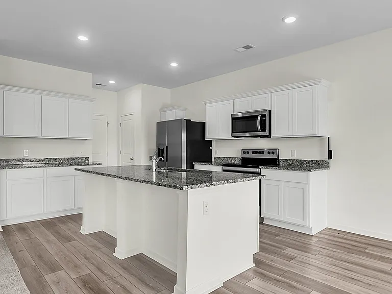 424 Pender Woods Dr — Photo 15