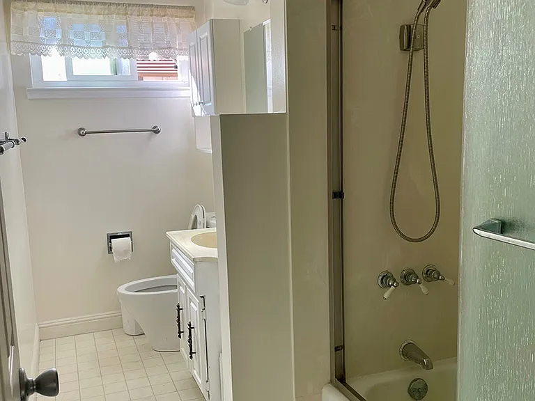1114 S Stelling Rd — Photo 12