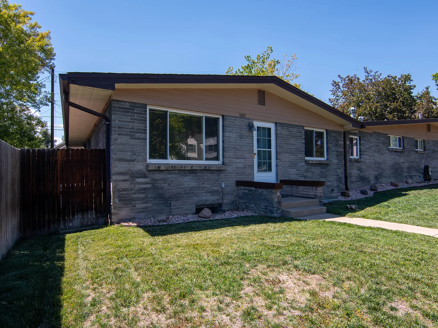 4 bed, 1800 sqft, $3,400 — Photo 4