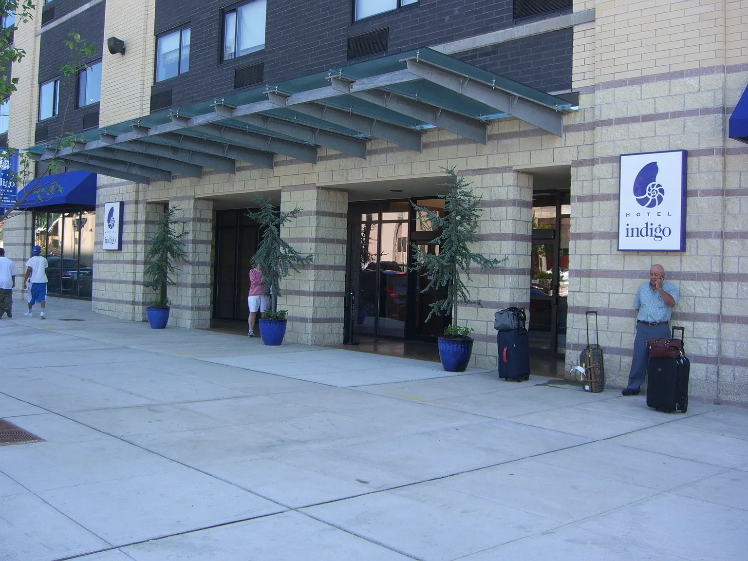 1 bed, 910 sqft, $2,250 — Photo 2