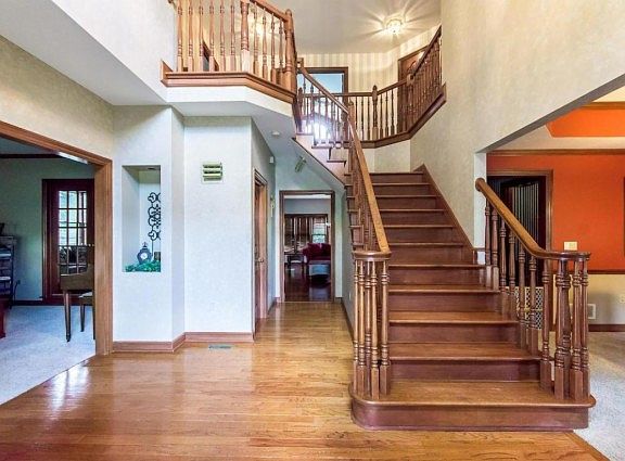 3rd image of 637 Venetian Way