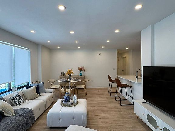 3rd image of 502.5 Market St #5A
