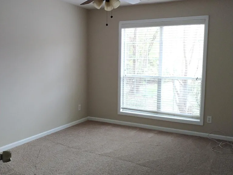 2390 Manor Oak Ct — Photo 13