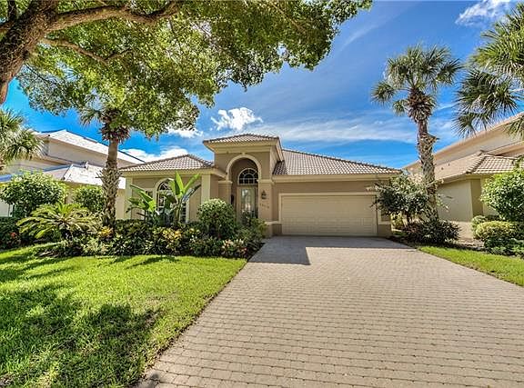 3rd image of 23165 Oakglen Ln