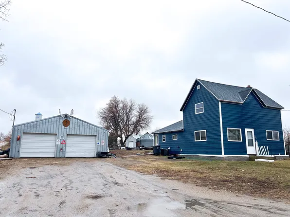 205 Logan Ave SE, Granville, ND 58741