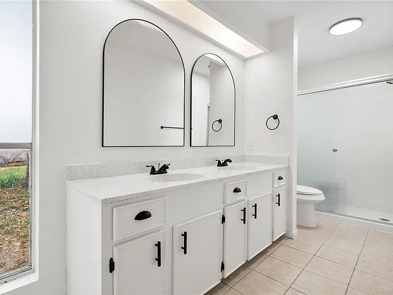 5009 Wingfoot Ln #B — Photo 15