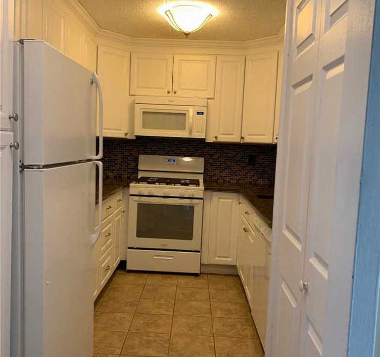 1st image of 20921 26th Ave APT 3A