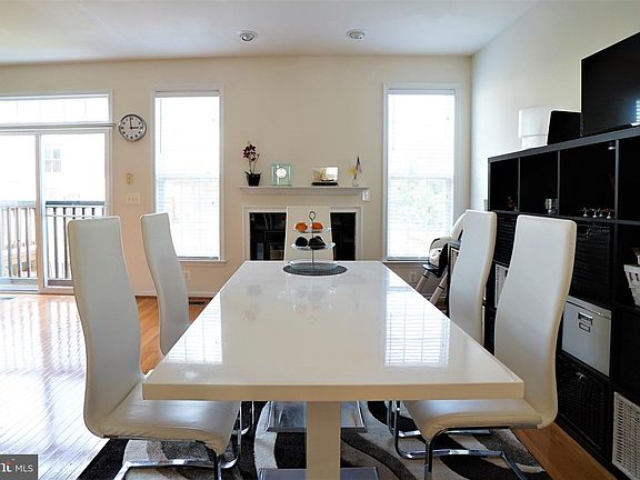 5th image of 2166 Armitage Ct