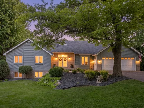 1807 Timberline Trl, Minnetonka, MN 55305