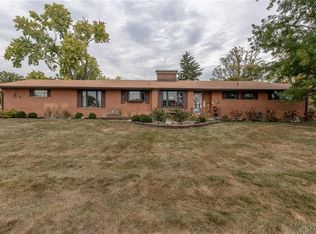 3105 Cricket Ln, Dayton, OH 45414
