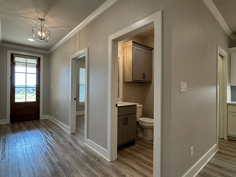 7110 Alexander Dr — Photo 6