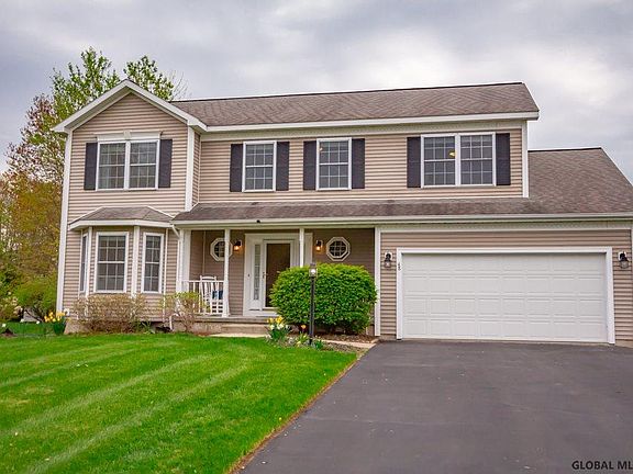 4th image of 48 Wallflower Dr