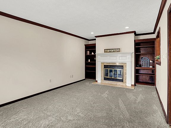 3rd image of 9605 Cedar Cove Ln