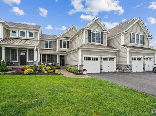 4 Silent Nest Way, Franklin Lakes, NJ 07417