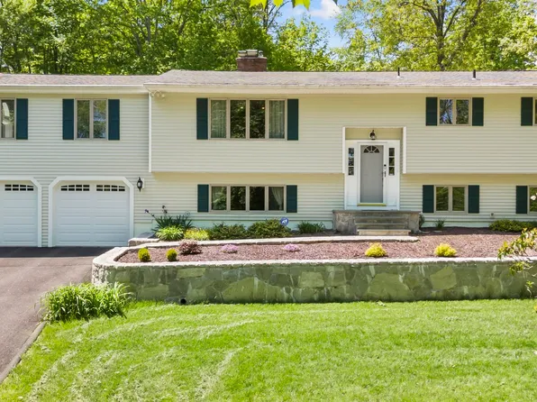 57 Old Litchfield Turnpike, Oxford, CT 06478