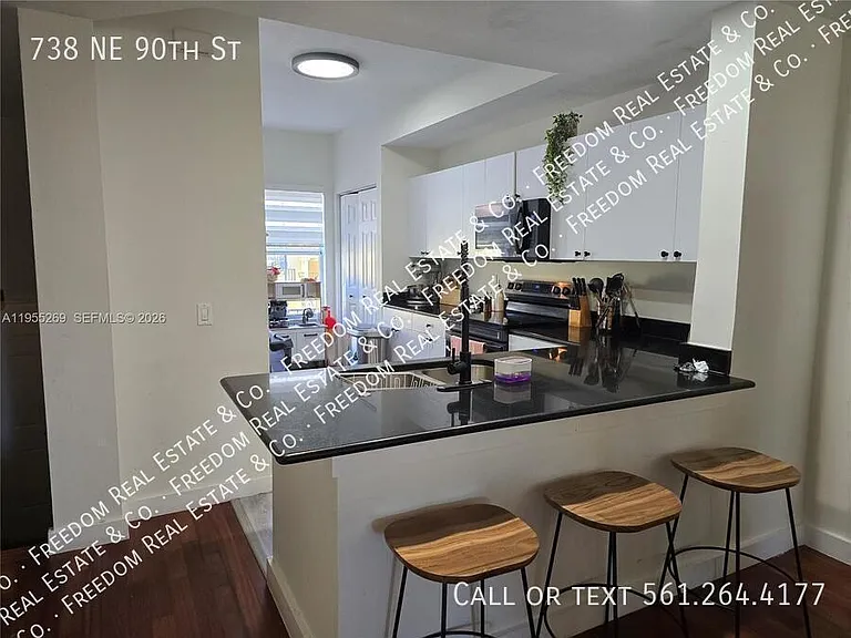 738 NE 90th St — Photo 6
