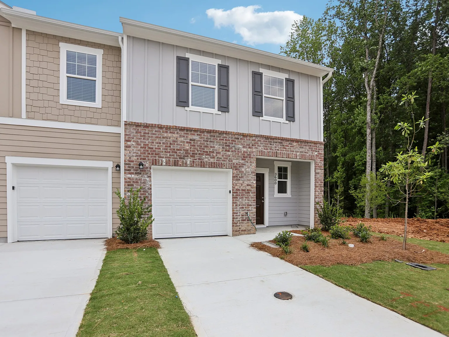 3 bed, 2.5 bath, 1421 sqft, $1,995 — Photo 2