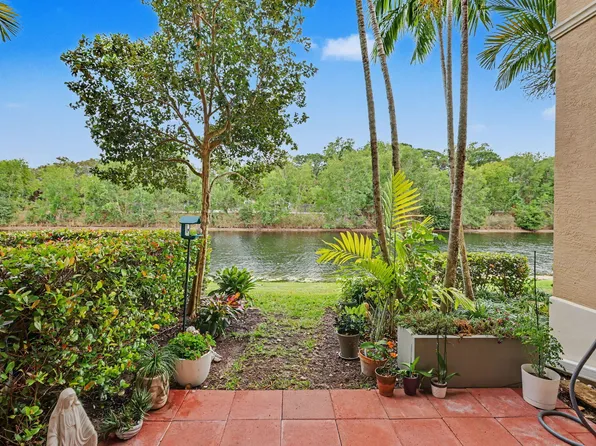 4531 Artesa Way S, Palm Beach Gardens, FL 33418