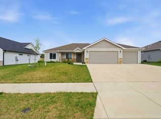 4385 Glen View Dr, Manhattan, KS 66502
