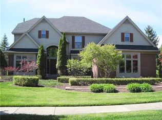 4829 Eagle Springs Ct, Clarkston, MI 48348
