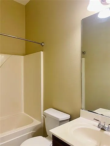 113 Aurora Blvd — Photo 23