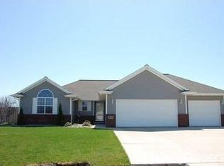 1955 Minten Way, De Pere, WI 54115