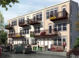 218 Beach 100 St, Rockaway Park, NY 11694