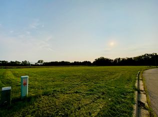 8 & 9 W Century Dr, Princeton, IL