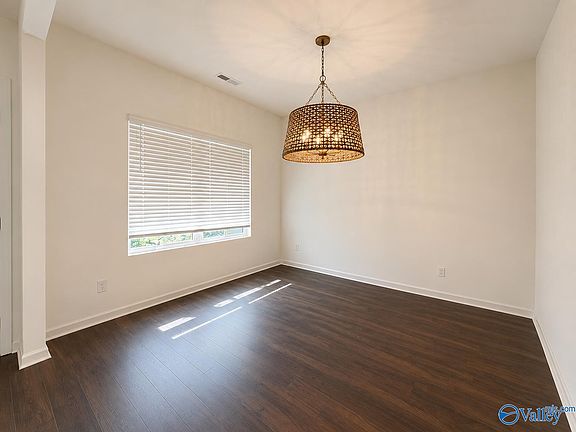 3rd image of 2410 Bluff Haven Ln